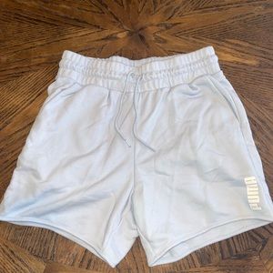 PUMA SHORTS